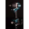 MAKITA Iskevä mutterinväännin LXT. Kuvassa Iskevä mutterinväännin LXT oikealta etuviistosta LED-valot päällä mustaa taustaa vasten.