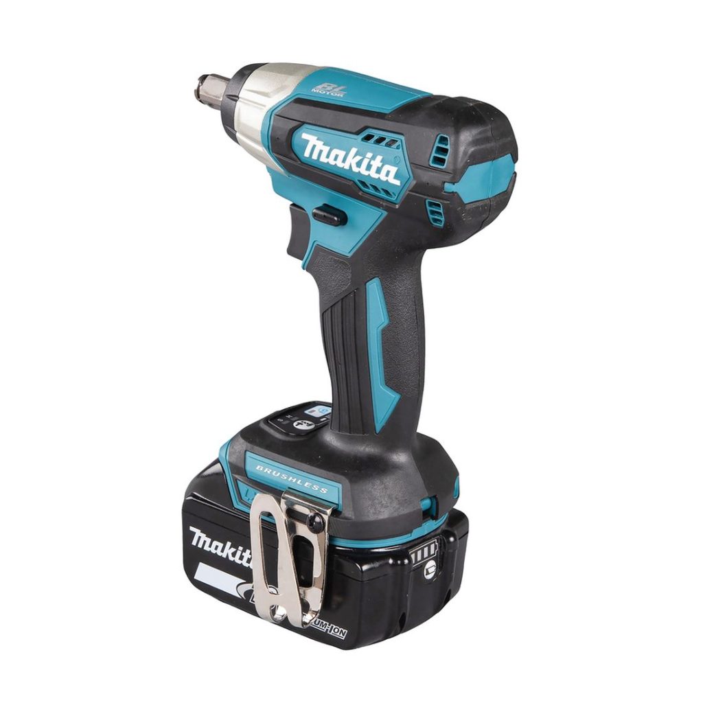 MAKITA Iskevä mutterinväännin LXT. Kuvassa Iskevä mutterinväännin LXT vasemmalta takayläviistosta.