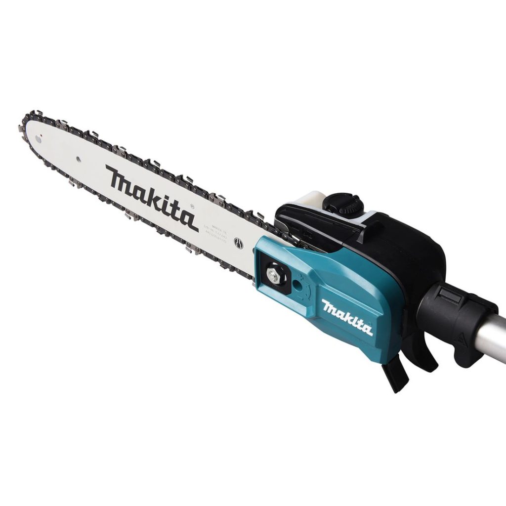 MAKITA Ketjusaha LXT. Lähikuvassa Ketjusaha LXT vasemmalta takaviistosta.