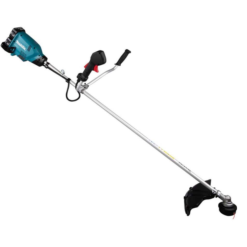 MAKITA Ruohoraivuri LXT. Kuvassa Ruohoraivuri LXT vasemmalta etuyläviistosta.