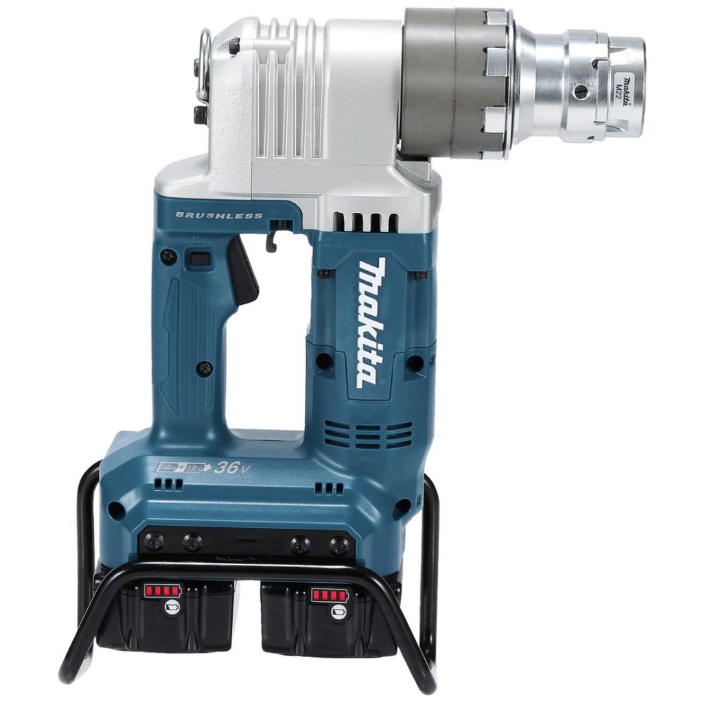 MAKITA Mutterinväännin LXT. Kuvassa Mutterinväännin LXT oikealta sivustapäin.