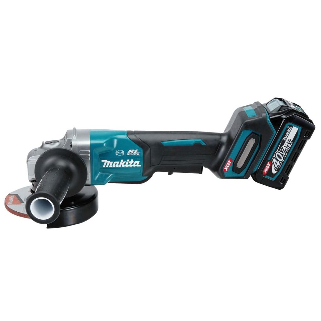 MAKITA Kulmahiomakone XGT. Kuvassa Kulmahiomakone XGT vasemmalta sivustapäin.