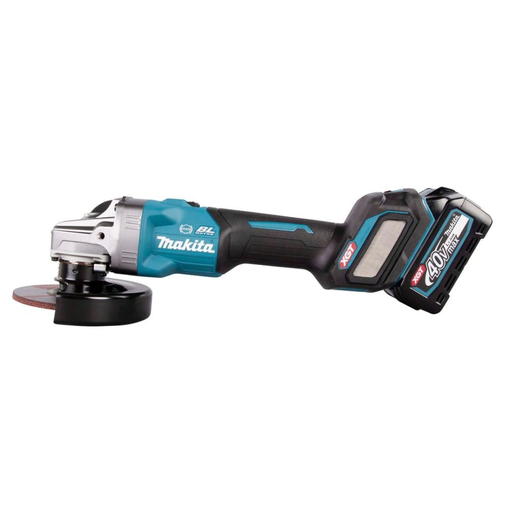 MAKITA Kulmahiomakone XGT. Kuvassa Kulmahiomakone XGT vasemmalta sivustapäin.