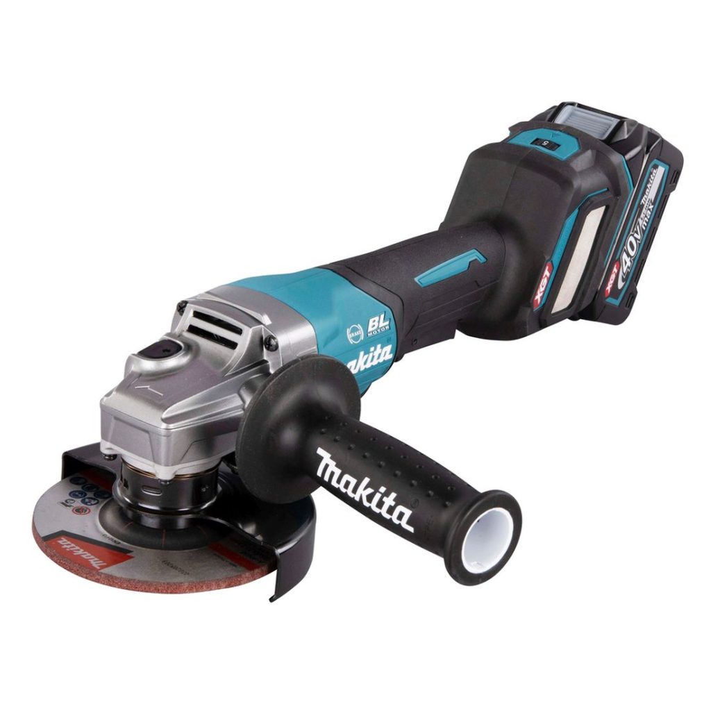 MAKITA Kulmahiomakone XGT. Kuvassa Kulmahiomakone XGT oikealta etuyläviistosta.