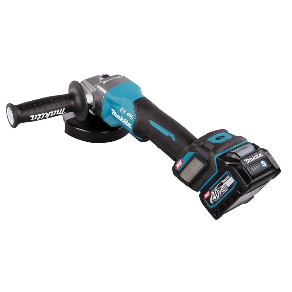 MAKITA Kulmahiomakone XGT. Kuvassa Kulmahiomakone XGT vasemmalta takayläviistosta.