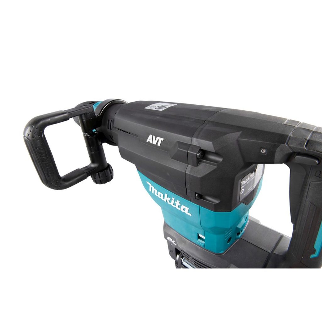 MAKITA Piikkausvasara XGT. Lähikuvassa Piikkausvasara XGT vasemmalta takayläviistosta.