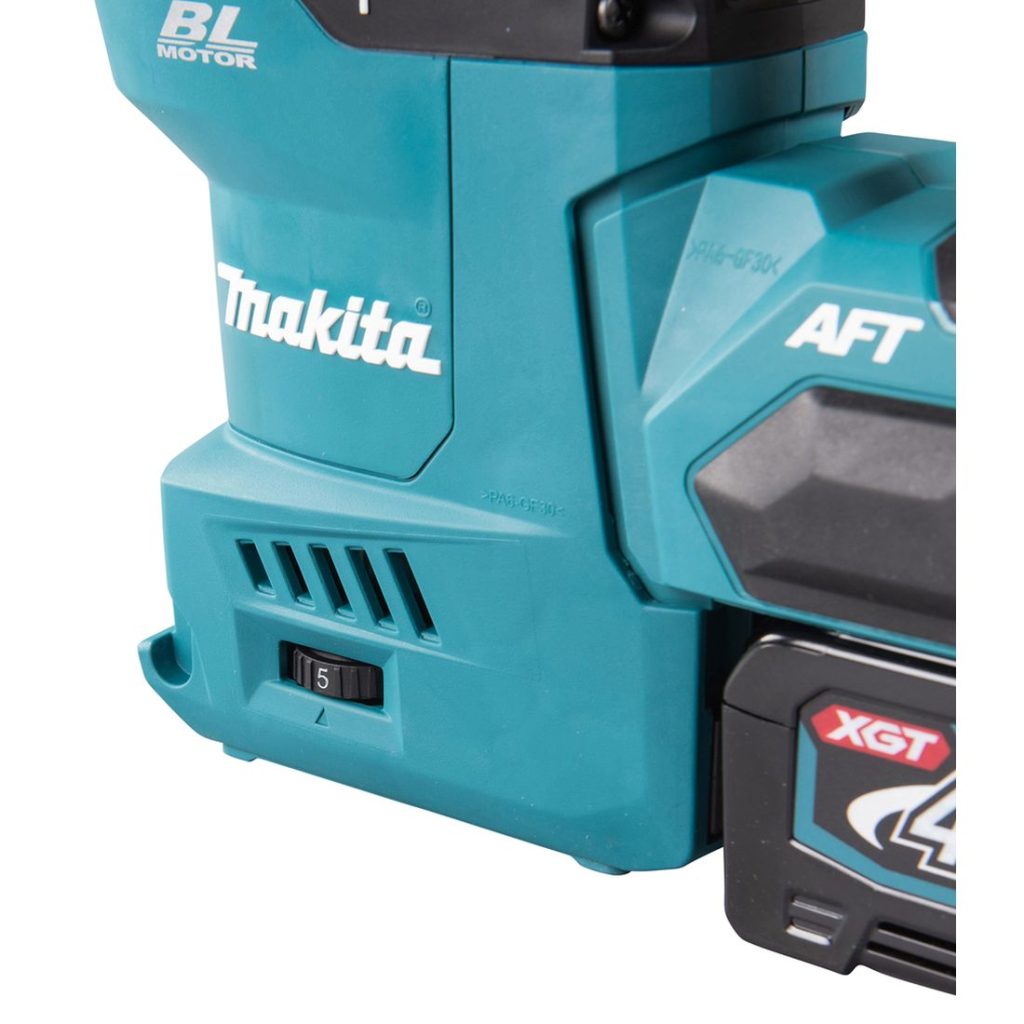 MAKITA Poravasara XGT. Lähikuvassa Poravasara XGT:n portaaton nopeudensäädin.