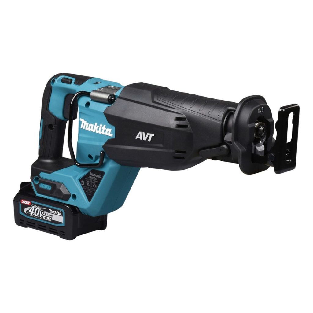 MAKITA Puukkosaha XGT. Kuvassa Puukkosaha XGT vasemmalta etuyläviistosta.
