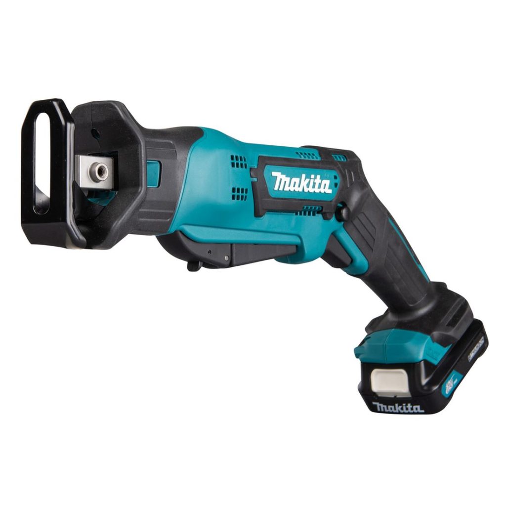 MAKITA Puukkosaha CXT. Kuvassa Puukkosaha CXT oikealta etuviistosta.