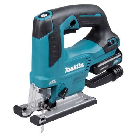MAKITA Pistosaha CXT. Kuvassa Pistosaha CXT oikealta etuyläviistosta.