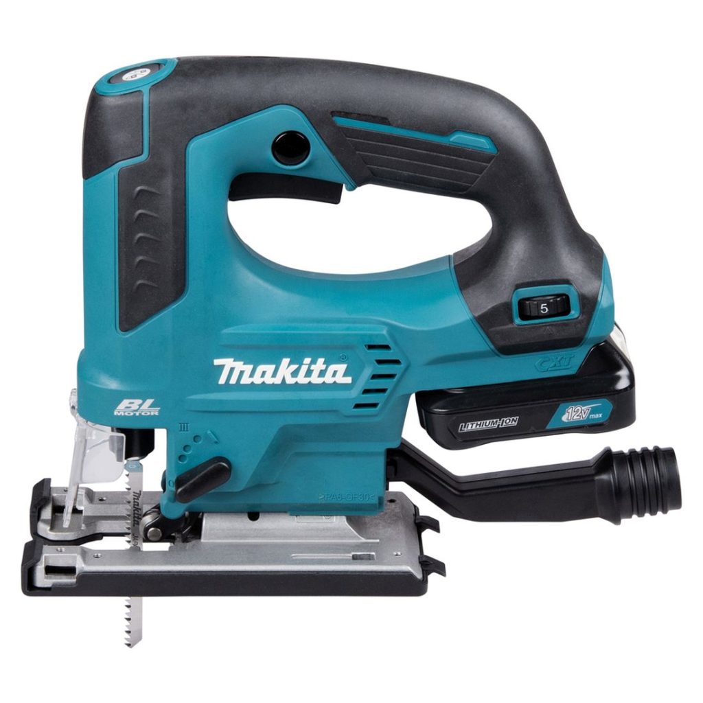 MAKITA Pistosaha CXT. Kuvassa Pistosaha CXT vasemmalta sivustapäin.