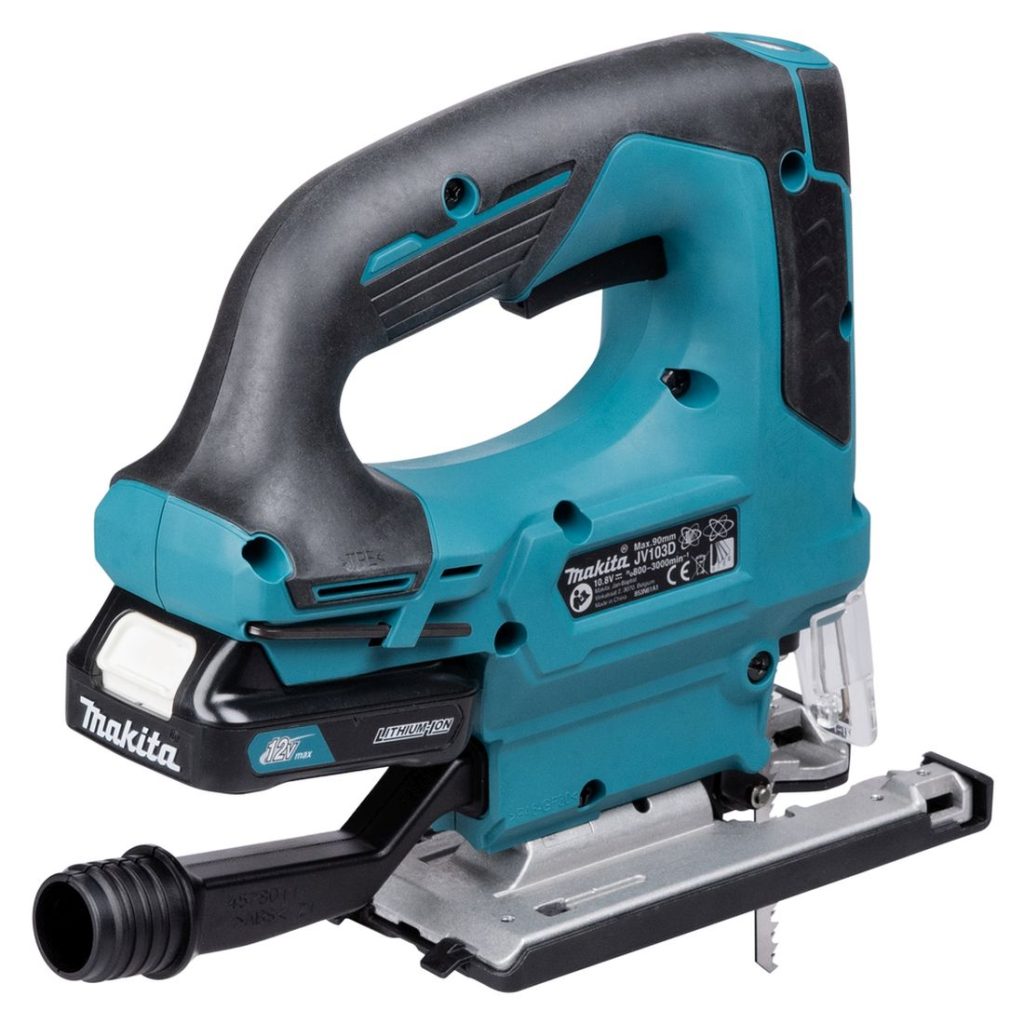 MAKITA Pistosaha CXT. Kuvassa Pistosaha CXT oikealta takayläviistosta.