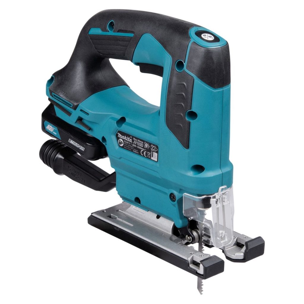 MAKITA Pistosaha CXT. Kuvassa Pistosaha CXT vasemmalta etuyläviistosta.
