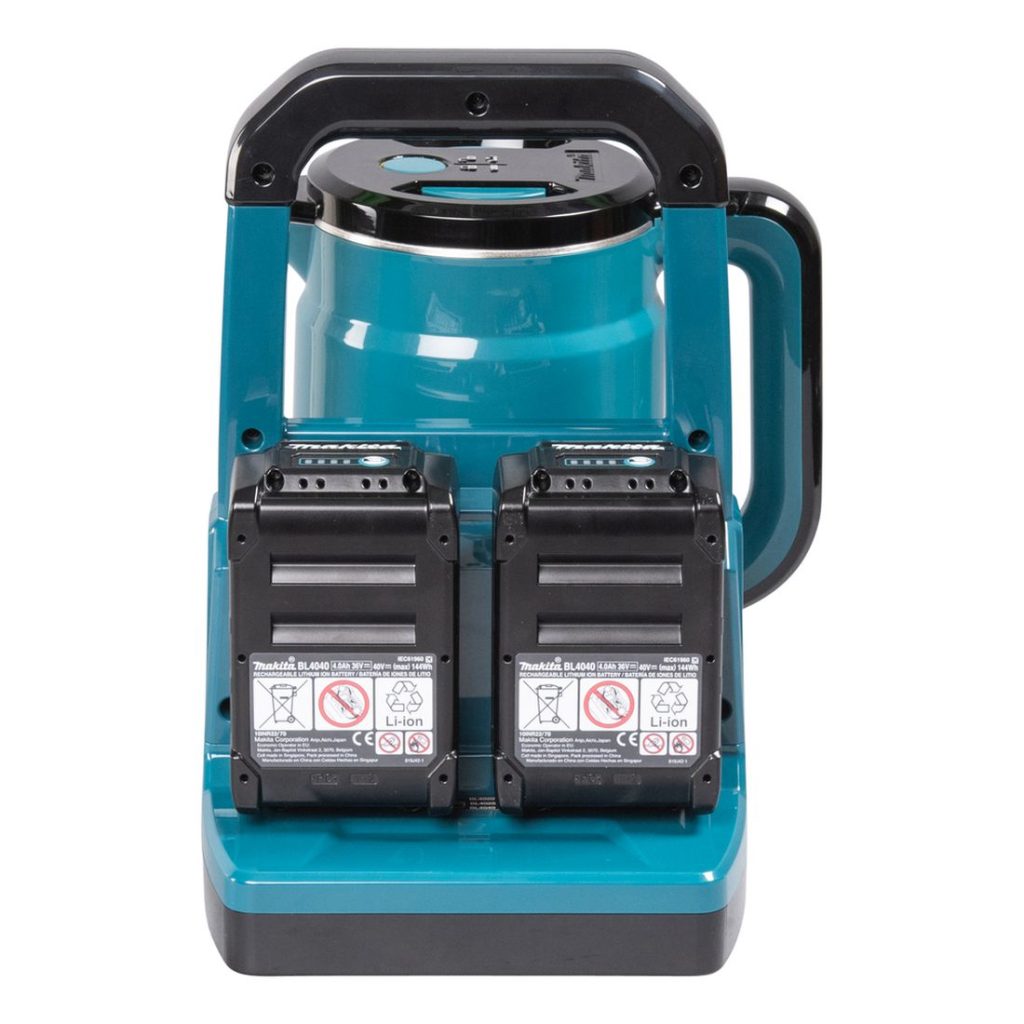 MAKITA Vedenkeitin XGT. Kuvassa Vedenkeitin XGT takaapäin.