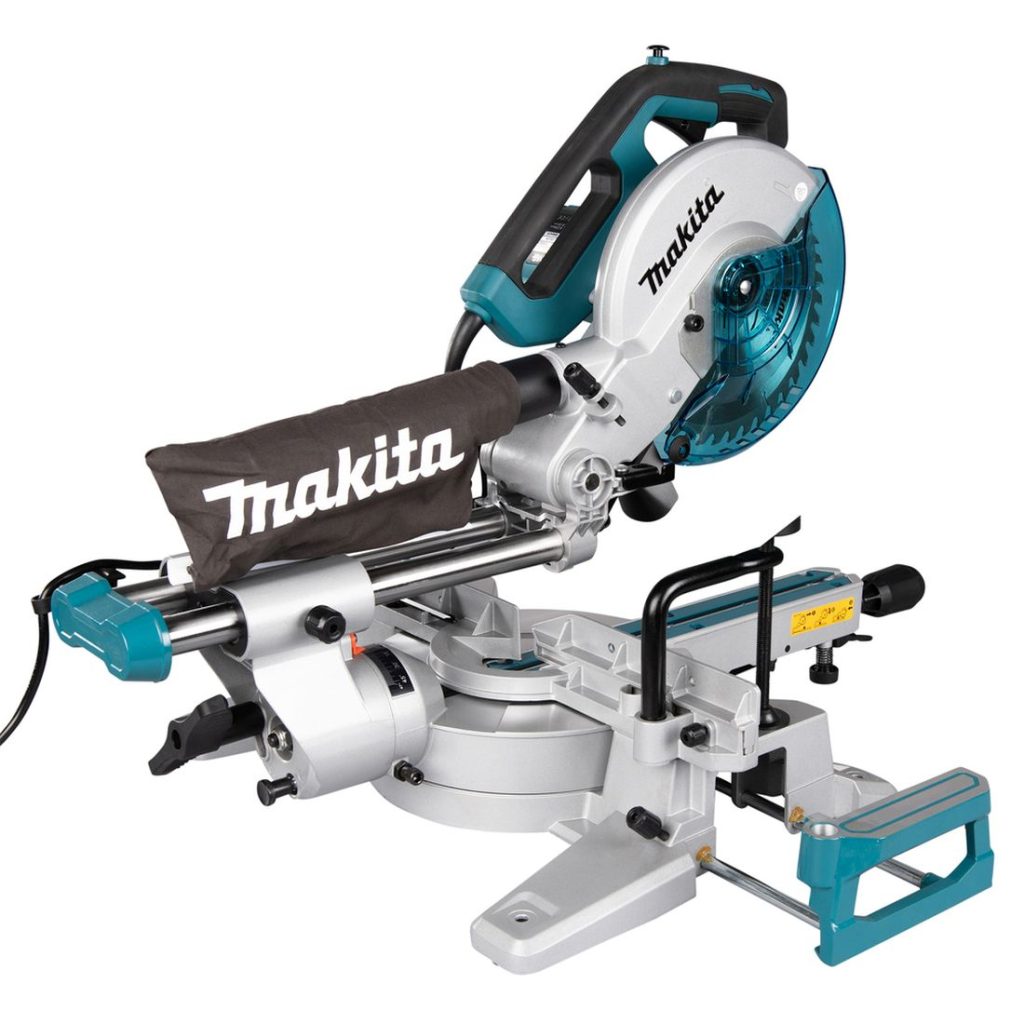 MAKITA Katkaisu- ja jiirisaha. Kuvassa Katkaisu- ja jiirisaha oikealta takayläviistosta.