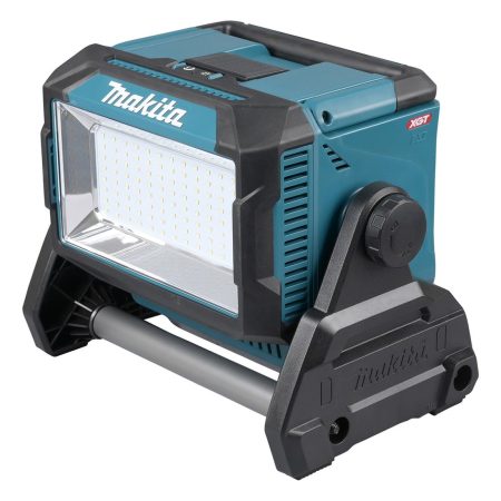 MAKITA LED-valaisin LXT XGT. Kuvassa LED-valaisin LXT XGT oikealta etuyläviistosta.