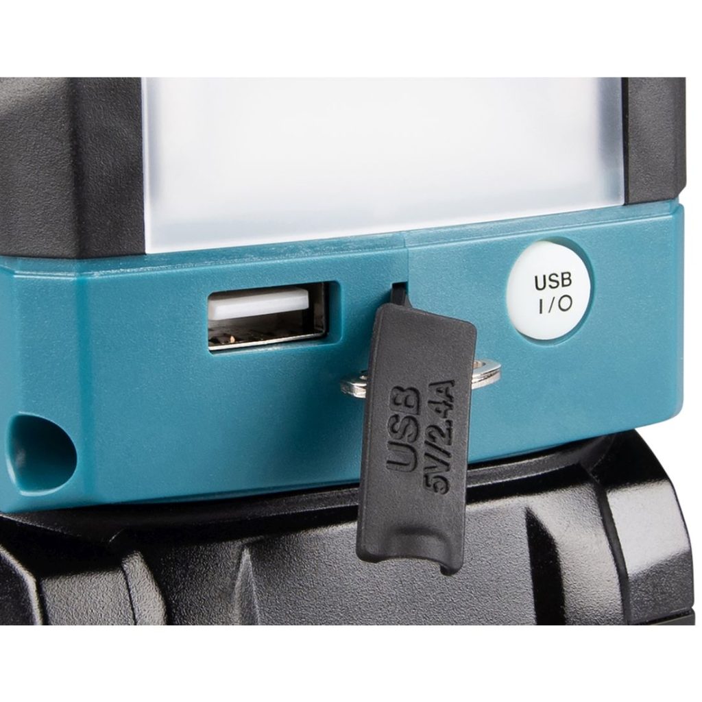 MAKITA LED-valaisin XGT. Lähikuvassa LED-valaisin XGT:n USB-liitin.