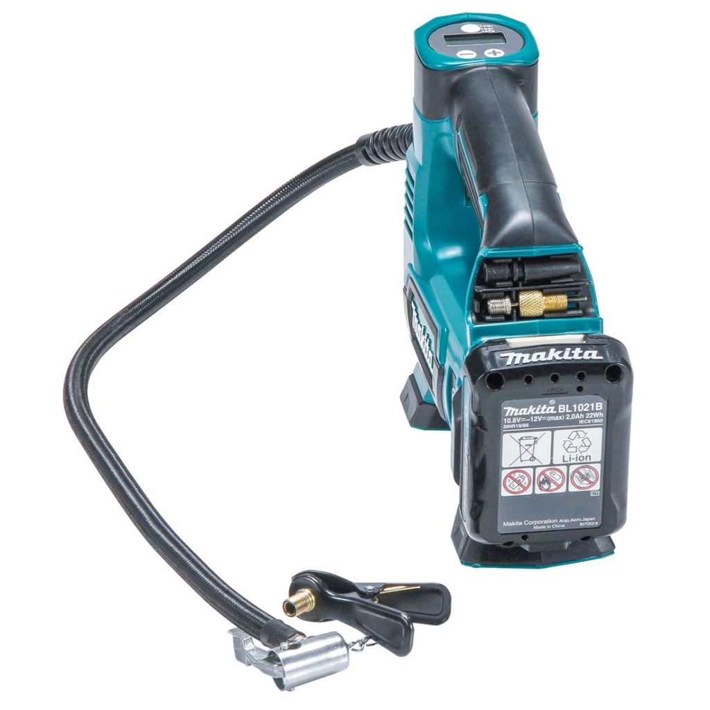 MAKITA Ilmapumppu CXT. Kuvassa Ilmapumppu CXT takaapäin.
