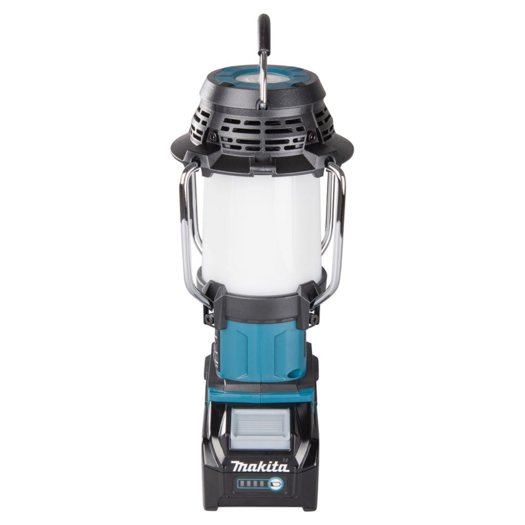MAKITA Lyhty / Radio / Kaiutin XGT. Kuvassa Lyhty / Radio / Kaiutin XGT edestäpäin.