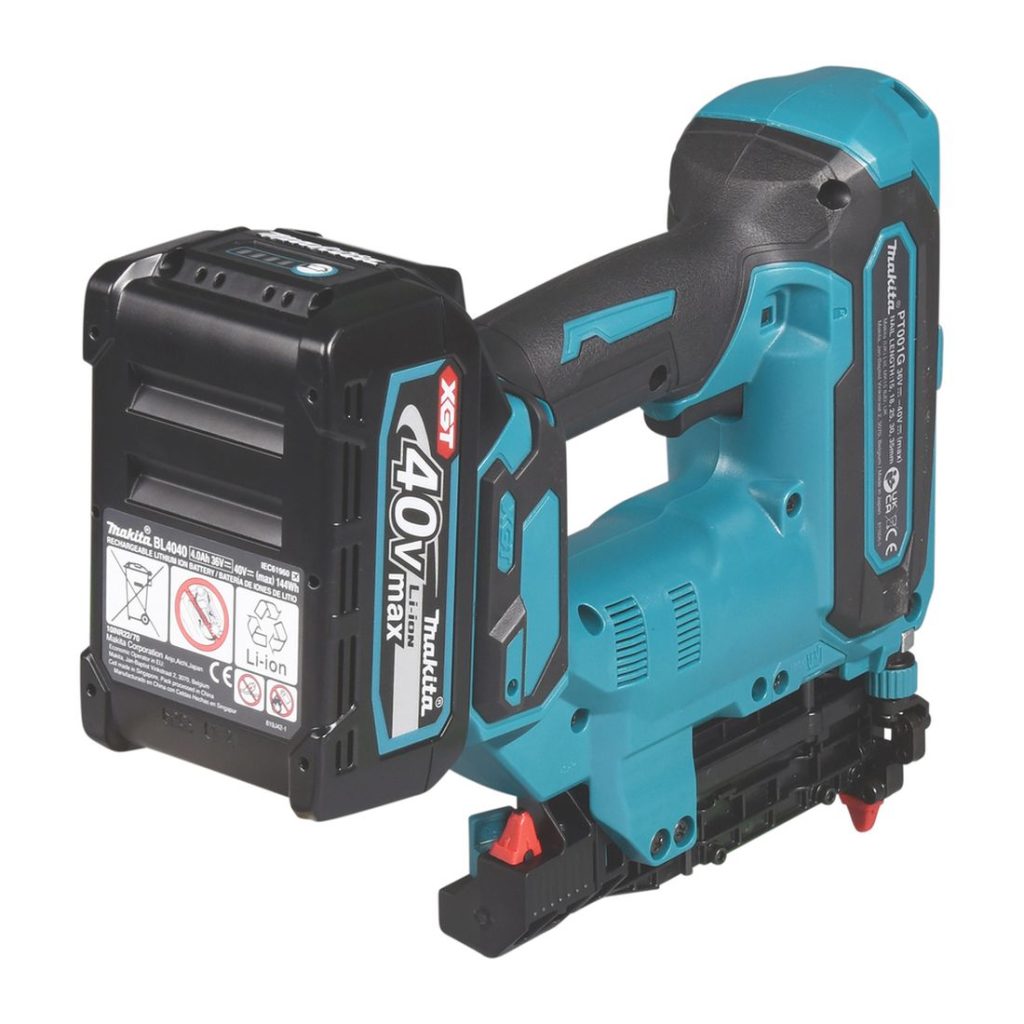 MAKITA Pinninaulain XGT. Kuvassa Pinninaulain XGT oikealta takayläviistosta.