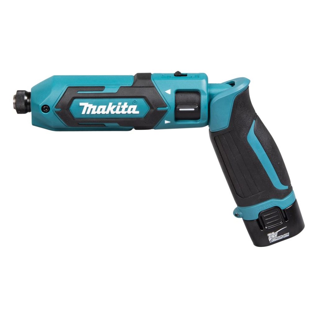 MAKITA Iskevä sauvaruuvinväännin. Kuvassa Iskevä sauvaruuvinväännin vasemmalta sivustapäin.