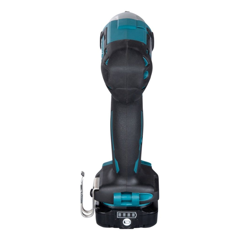 MAKITA Iskevä ruuvinväännin CXT. Kuvassa Iskevä ruuvinväännin CXT takaapäin.
