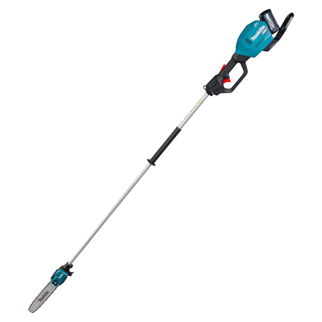MAKITA Ketjusaha XGT. Kuvassa Ketjusaha XGT vasemmalta sivustapäin.