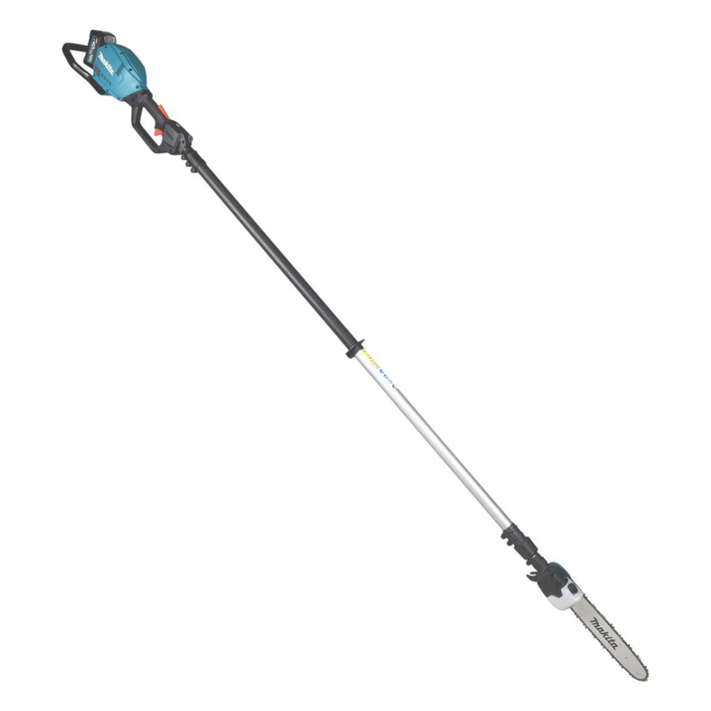 MAKITA Ketjusaha XGT. Kuvassa Ketjusaha XGT vasemmalta etuyläviistosta.