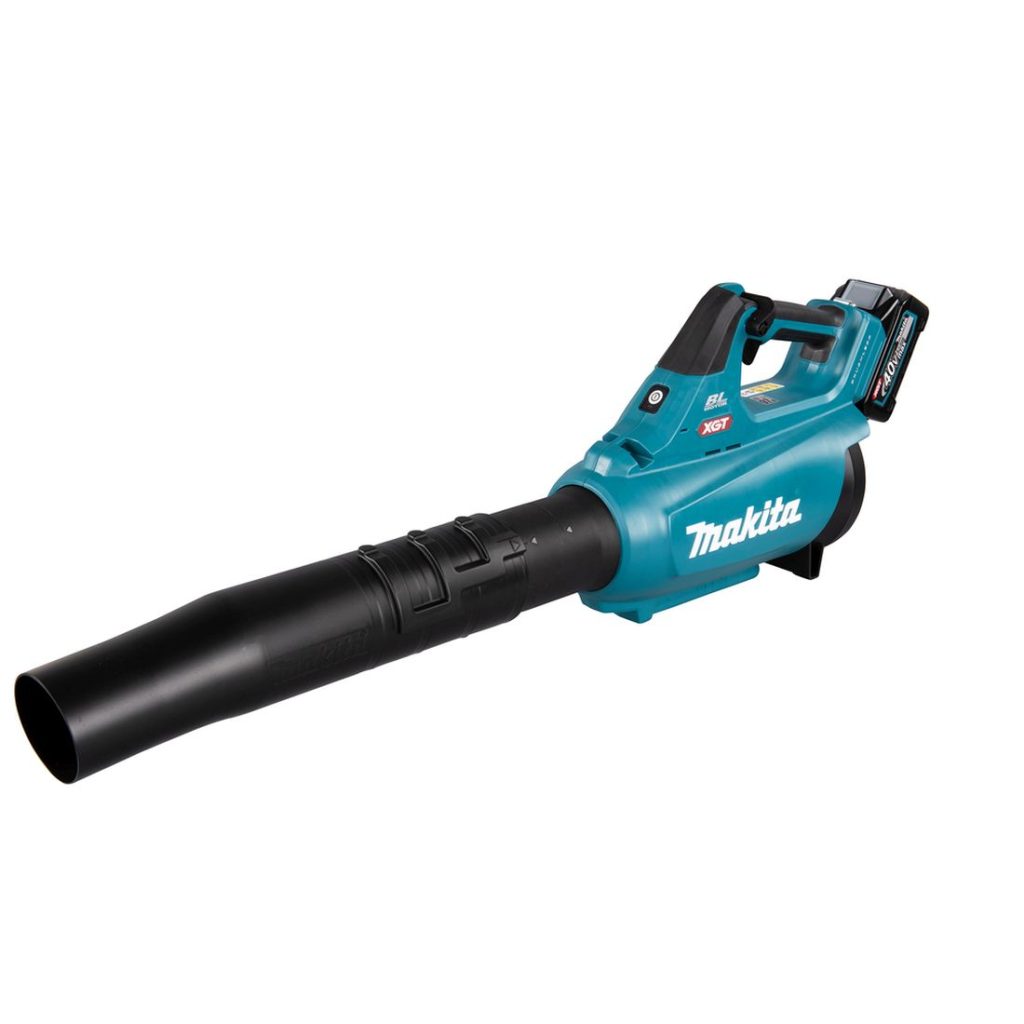MAKITA Puhallin XGT. Kuvassa Puhallin XGT oikealta etuyläviistosta.
