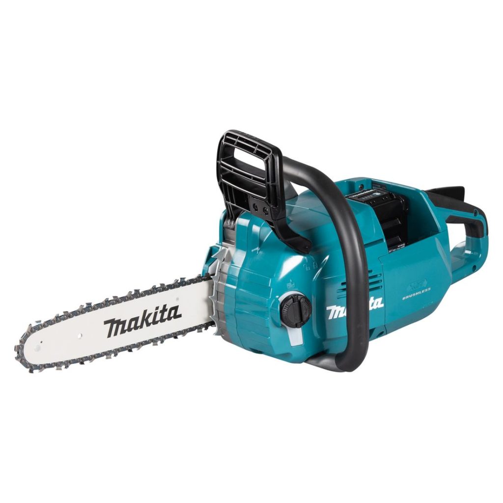 MAKITA Ketjusaha XGT. Kuvassa Ketjusaha XGT oikealta etuyläviistosta.