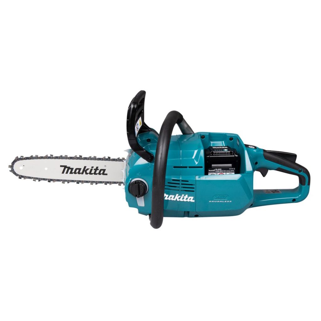 MAKITA Ketjusaha XGT. Kuvassa Ketjusaha XGT vasemmalta sivustapäin.