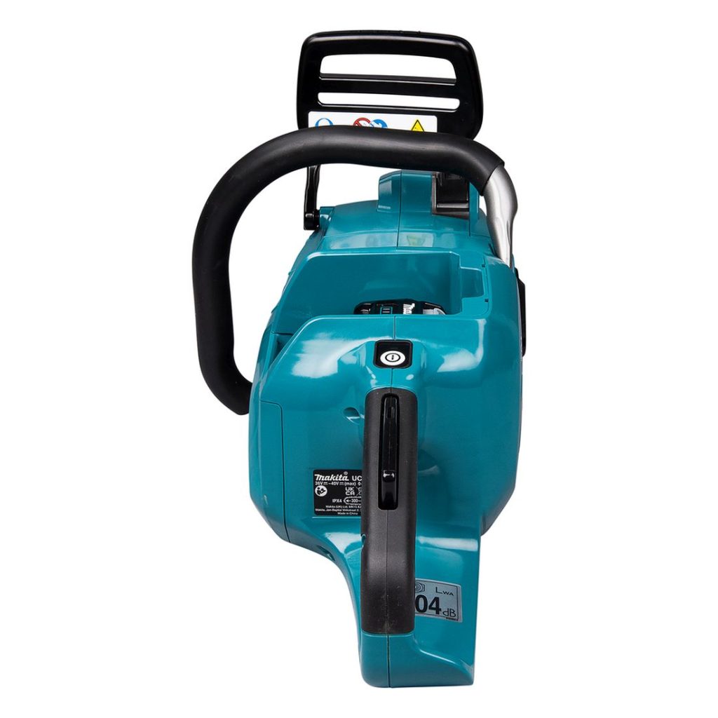 MAKITA Ketjusaha XGT. Kuvassa Ketjusaha XGT takaapäin.