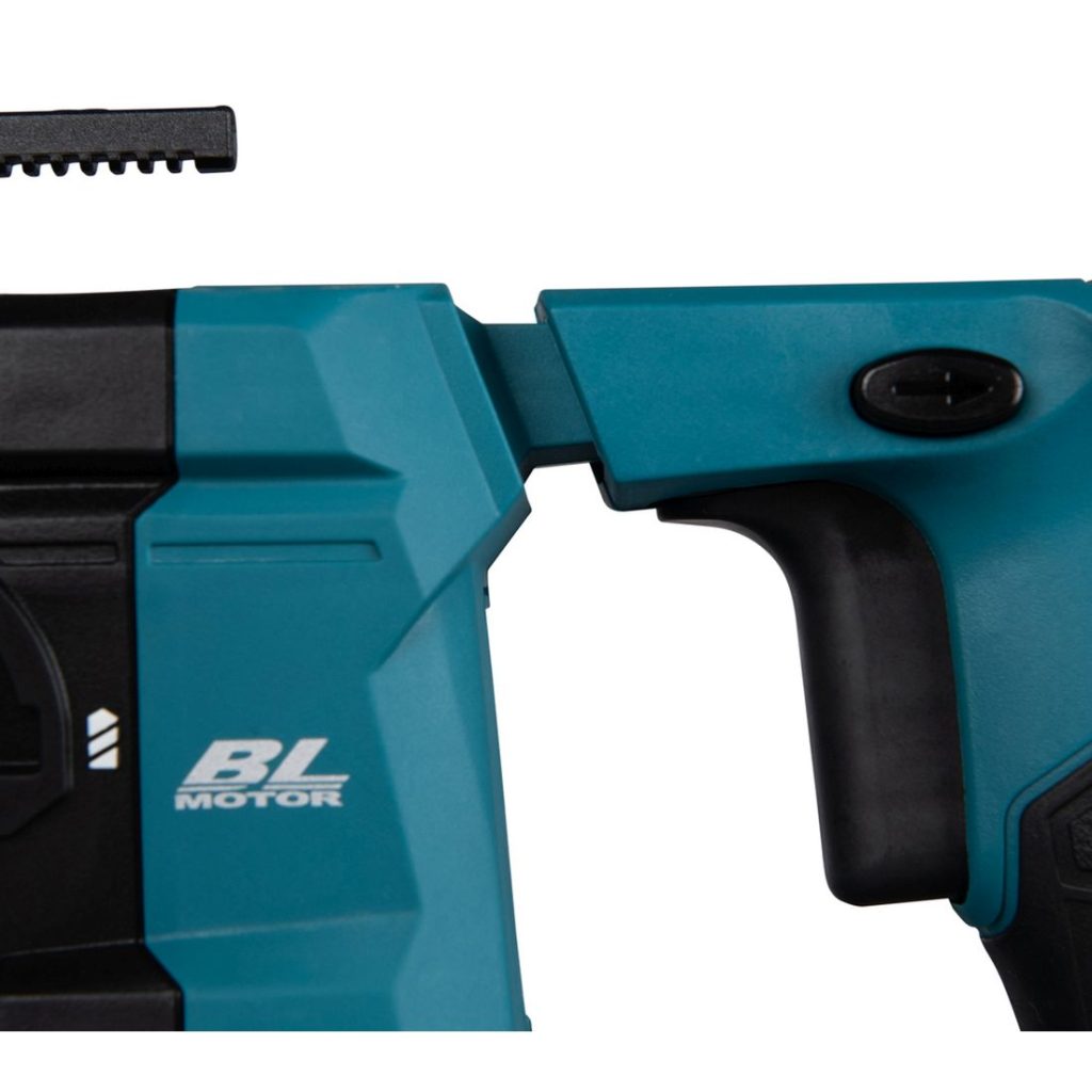 MAKITA Poravasara XGT. Lähikuvassa Poravasara XGT:n liipaisin.