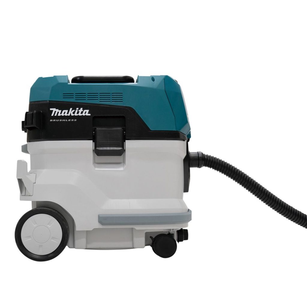 MAKITA Märkä- / kuivaimuri XGT VC006GMZ01. Kuvassa märkä-/kuivaimuri oikealta sivustapäin.