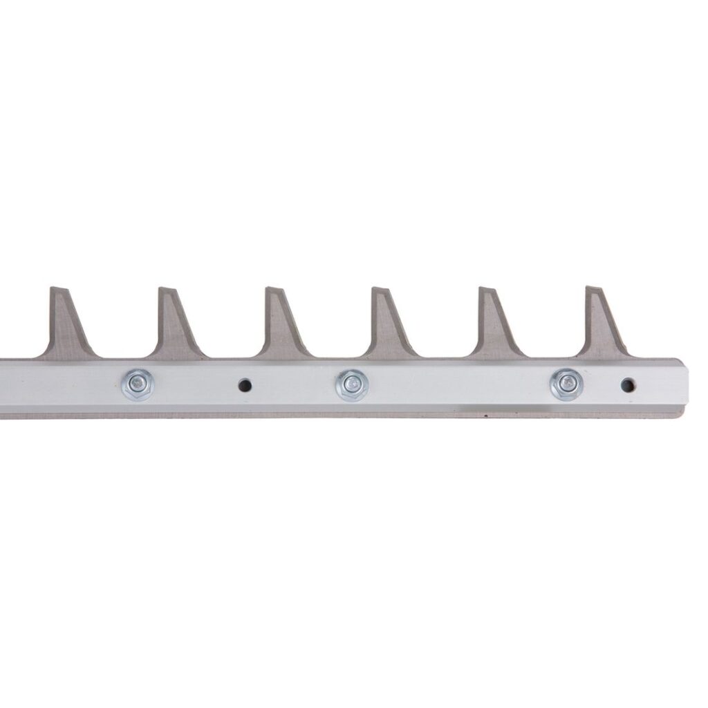 MAKITA Varaterä 750 mm, pensasleikkuriin DUH754. Lähikuvassa Varaterä 750 mm, pensasleikkuriin DUH754 sivustapäin.