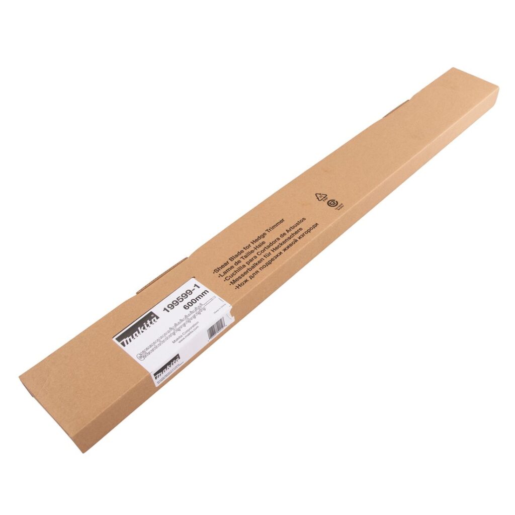 MAKITA Terä pensasleikkuriin 600 mm, DUH602. Kuvassa tuotteen myyntipakkaus oikealta etuyläviistosta.