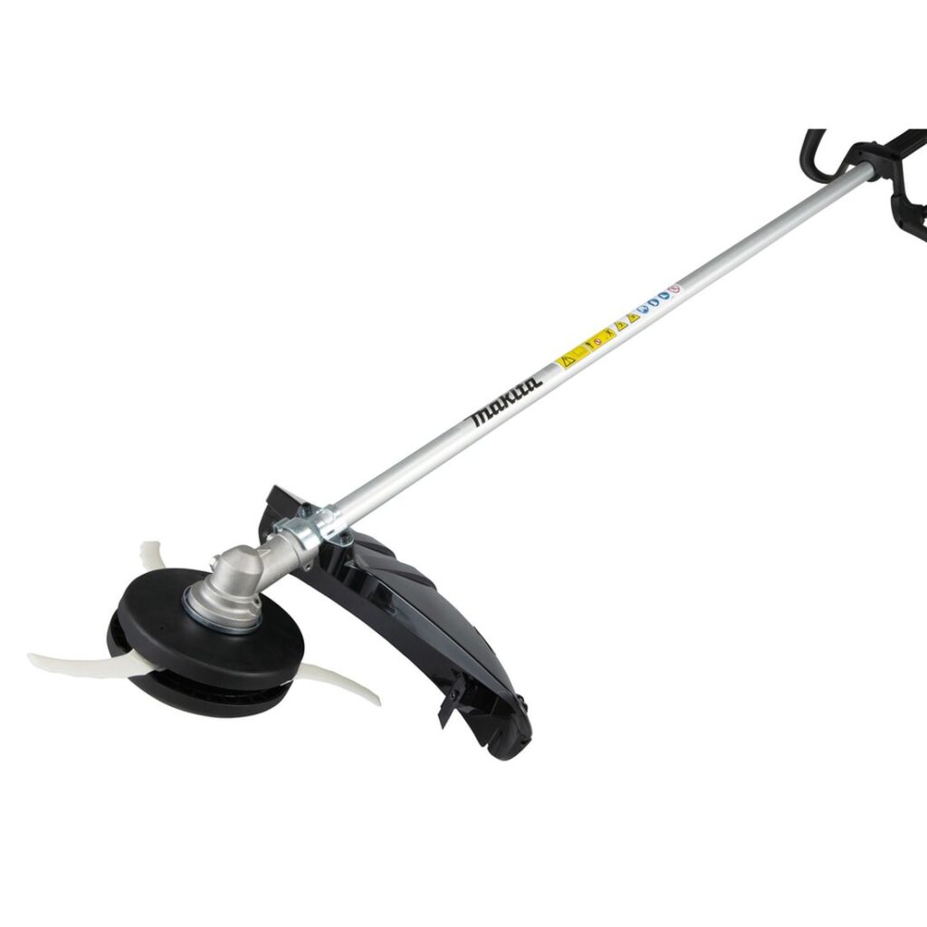 MAKITA Ruohoterä komposiittia 305 mm. Kuvassa Ruohoterä komposiittia 305 mm kiinnitettynä ruohoraivuriin. Kuva oikealta etuyläviistosta.
