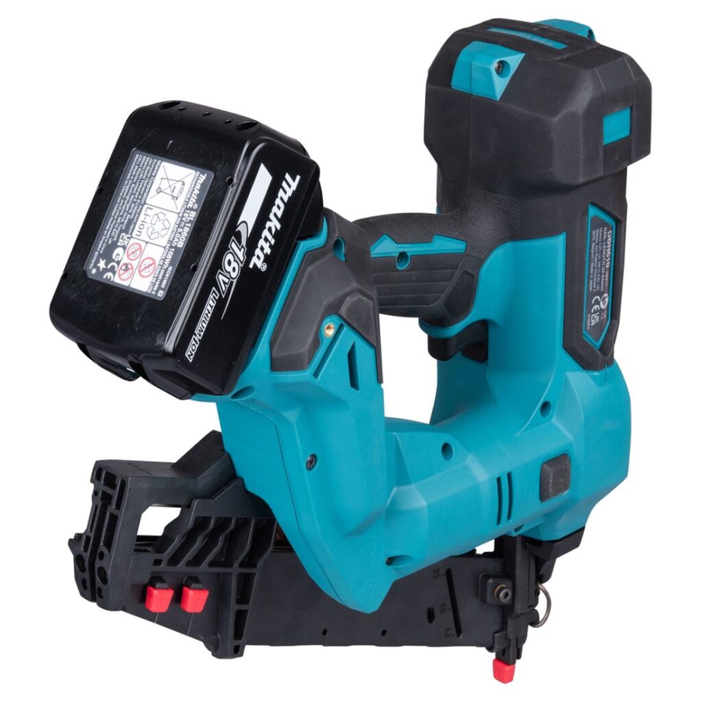 MAKITA Viimeistelynaulain LXT DBN601ZJ. Kuvassa Viimeistelynaulain LXT DBN601ZJ oikealta takayläviistosta.