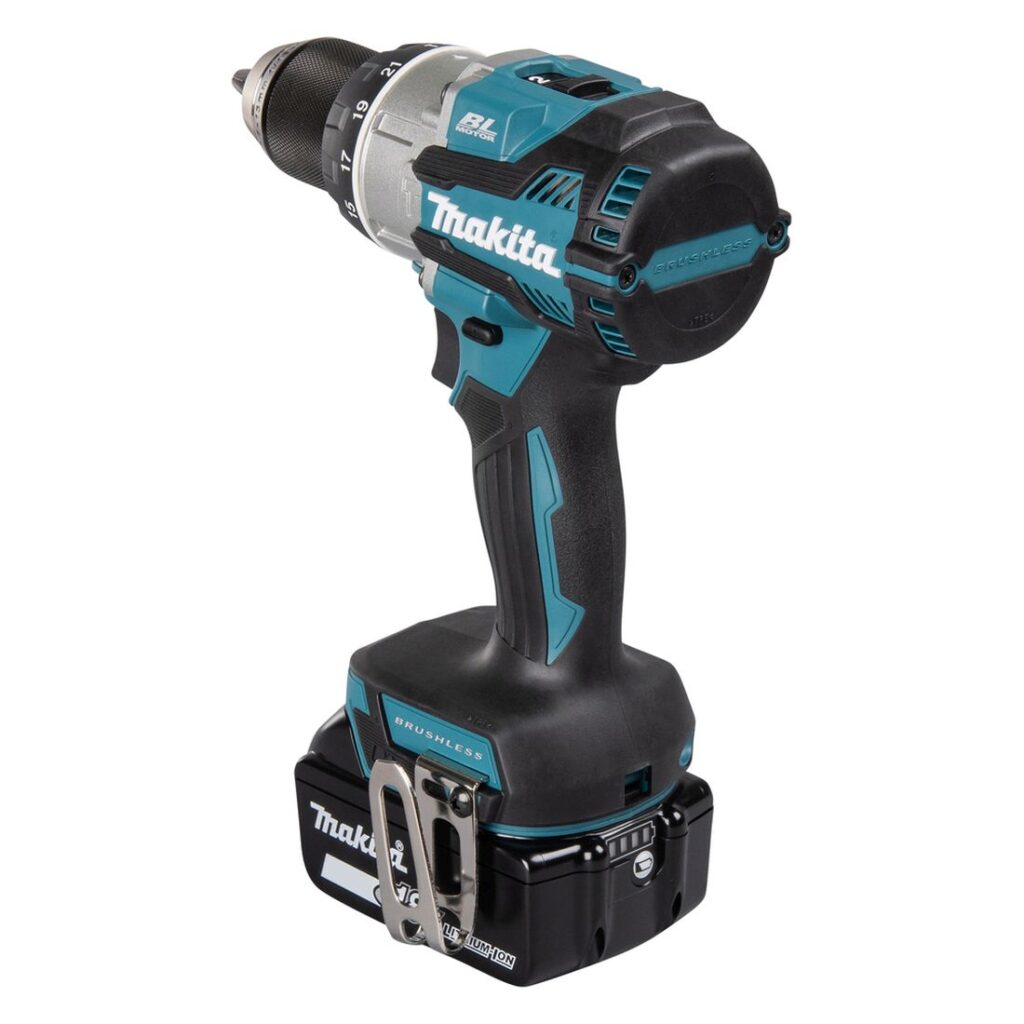 MAKITA Iskuporakone LXT DHP489RGJ. Kuvassa Iskuporakone LXT DHP489RGJ vasemmalta takayläviistosta.
