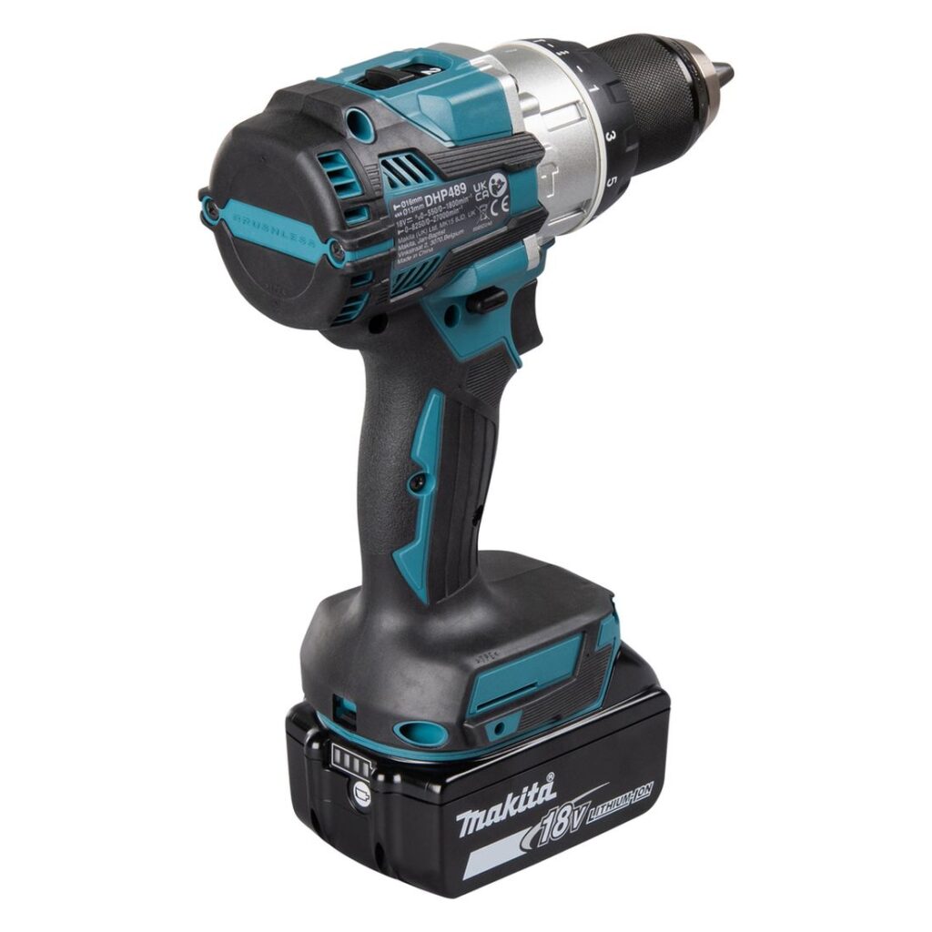 MAKITA Iskuporakone LXT DHP489RGJ. Kuvassa Iskuporakone LXT DHP489RGJ oikealta takayläviistosta.