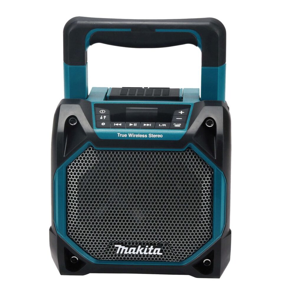 MAKITA Bluetooth -kaiutin CXT / LXT DMR203B. Kuvassa Bluetooth -kaiutin CXT / LXT DMR203B edestäpäin yläviistosta.