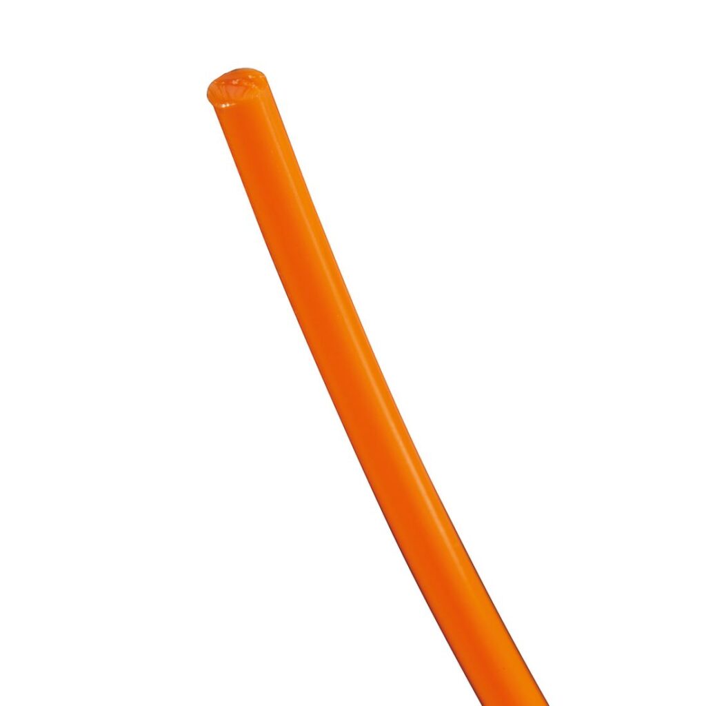 MAKITA Siima 2,4 mm x 15 m, pyöreä. Lähikuvassa Siima 2,4 mm x 15 m, pyöreä.