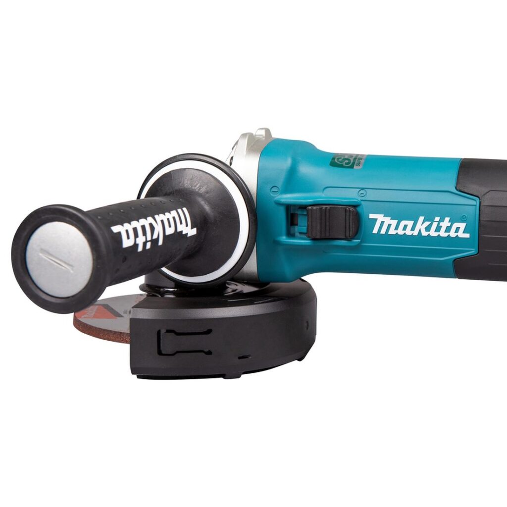 MAKITA Kulmahiomakone GA5092. Lähikuvassa Kulmahiomakone GA5092:n käsikahva vasemmaltapäin.