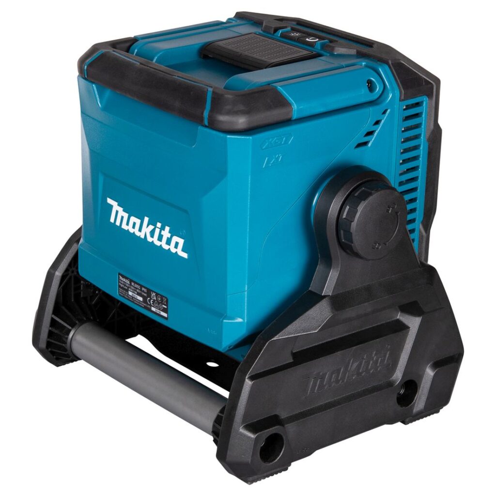 MAKITA LEDvalaisin LXT XGT. Kuvassa LEDvalaisin LXT XGT oikealta takayläviistosta.