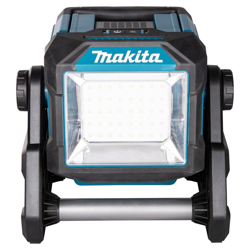 MAKITA LEDvalaisin LXT XGT. Kuvassa LEDvalaisin LXT XGT vasemmalta etuyläviistosta.