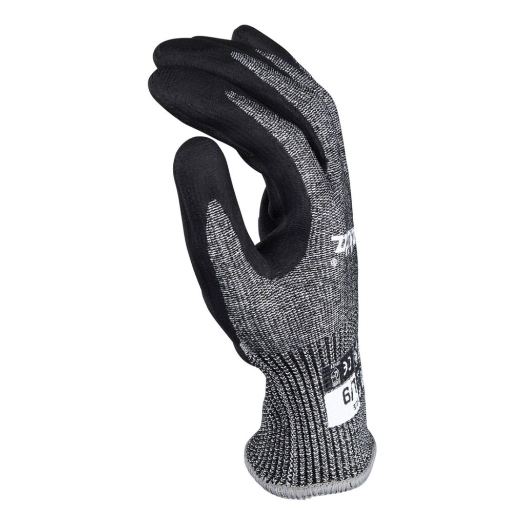 MAKITA Työkäsine Makita Nitriili Viiltosuojattu. Koko L / 9. Kuvassa Työkäsine Makita Nitriili Viiltosuojattu. Koko L / 9 vasemmalta sivustapäin.