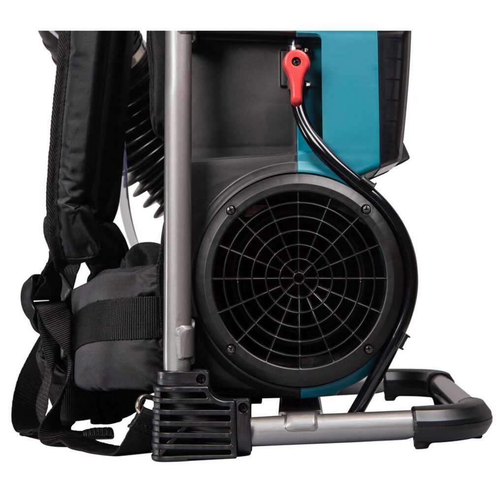 MAKITA Reppuruisku XGT. Lähikuvassa Reppuruisku XGT:n lattiateline.