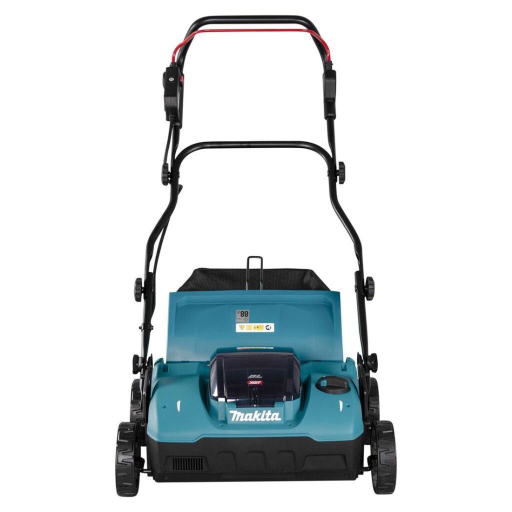 MAKITA Nurmikonilmaaja XGT. Kuvassa Nurmikonilmaaja XGT edestäpäin yläviistosta.