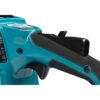 MAKITA Ketjusaha XGT ® UC030G. Lähikuvassa ketjusahan liipaisinohjaus.