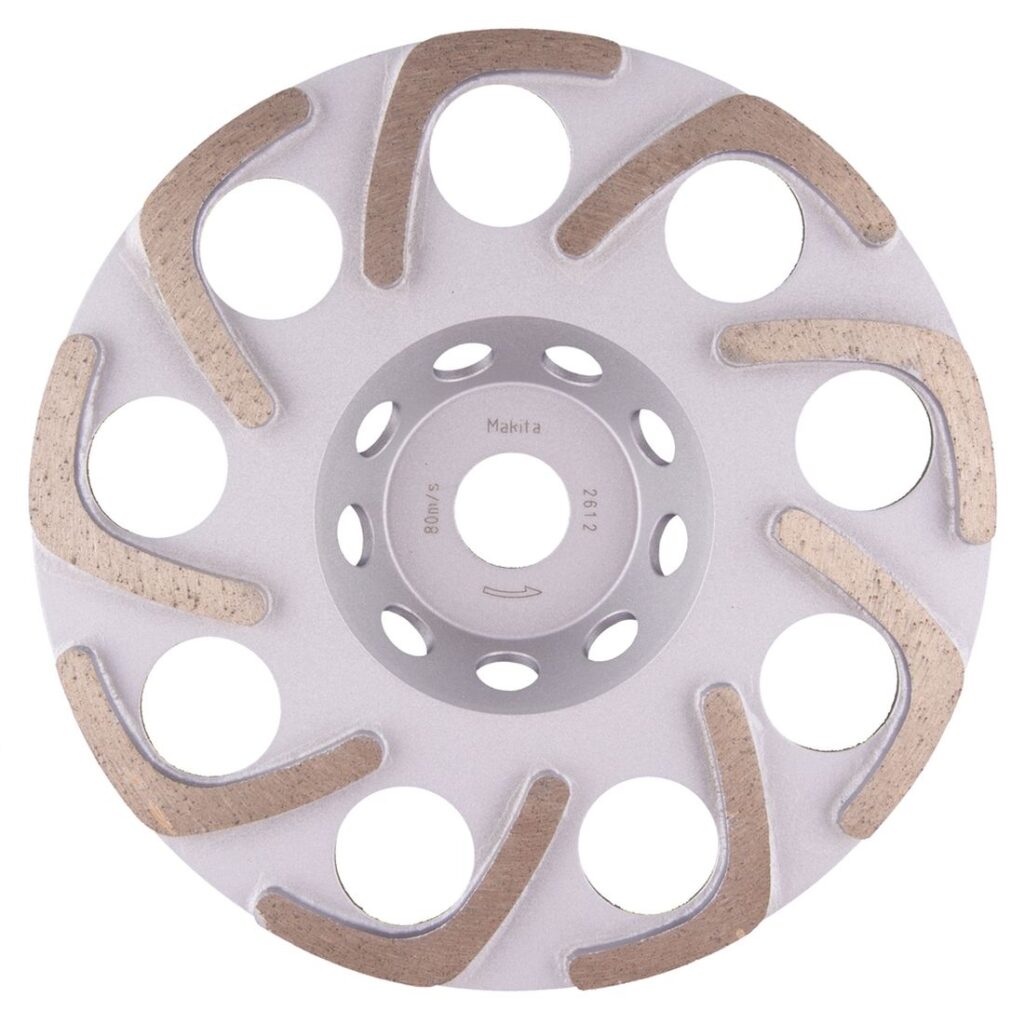 MAKITA TIMANTTIKUPPILAIKKA 180MM "BUMERANGI" -SEGMENTTI, YLEISHIONTA. Kuvassa timanttikuppilaikka edestäpäin.